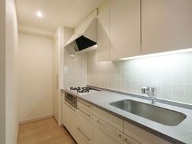キッチン　写真は同タイプ住居です。