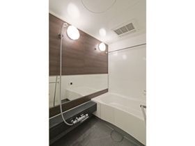 バス・シャワールーム　写真は同タイプ住居です。