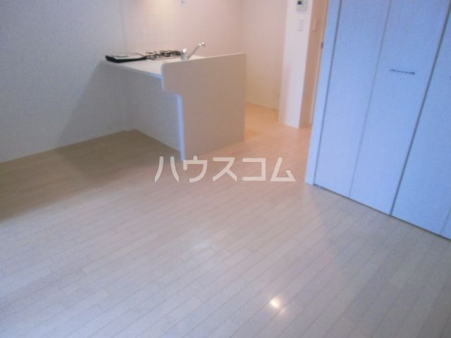 プレサンス名古屋STATIONビジュの居間写真