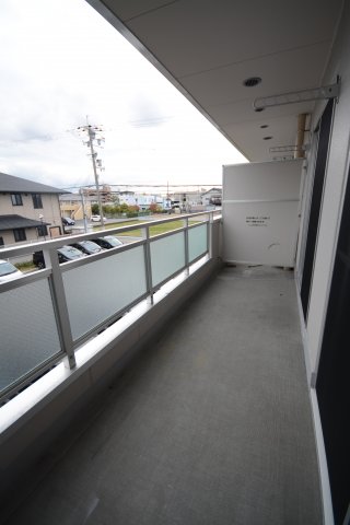 バルコニー　同物件、別部屋のお写真です。ご参考までにご覧ください。