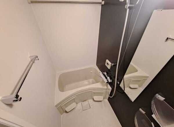 バス・シャワールーム　図面と現状に相違がある場合には現状を優先