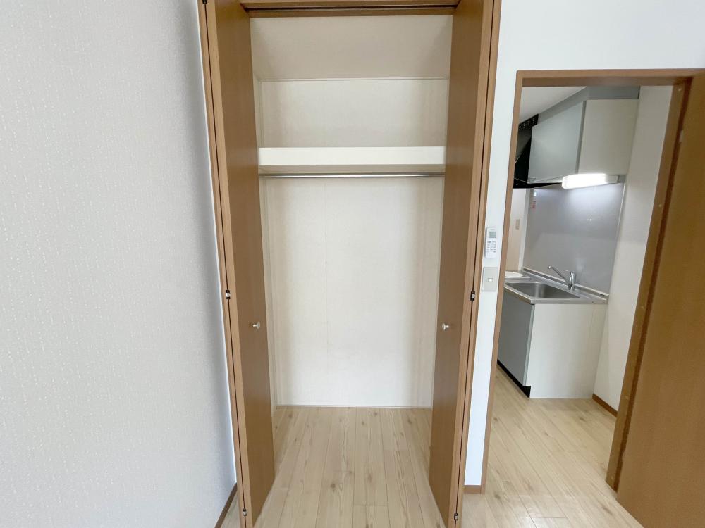 収納　同間取り別号室