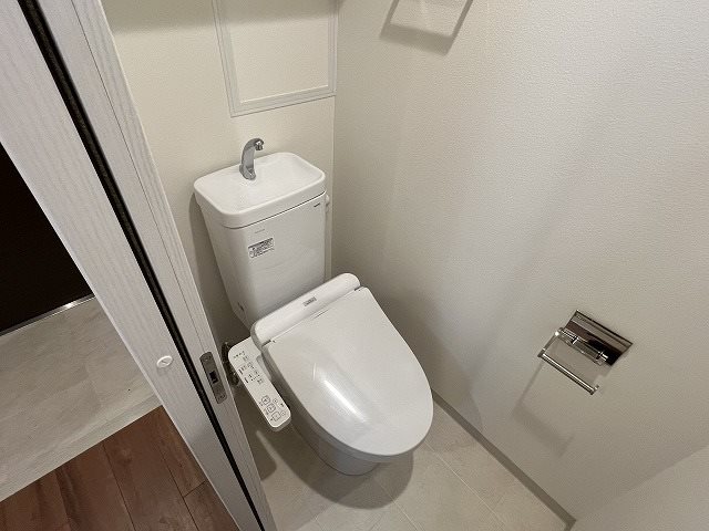 トイレ　同マンション別部屋