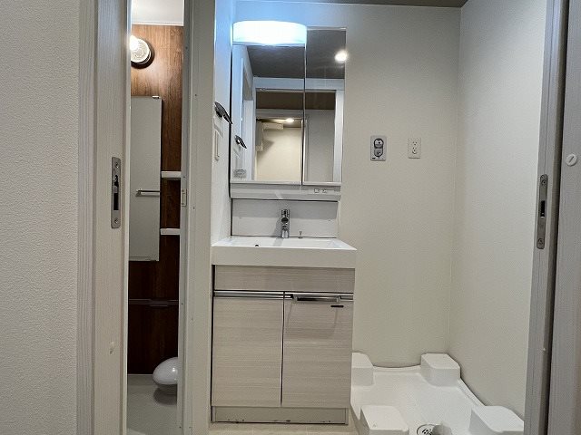 洗面設備　同マンション別部屋