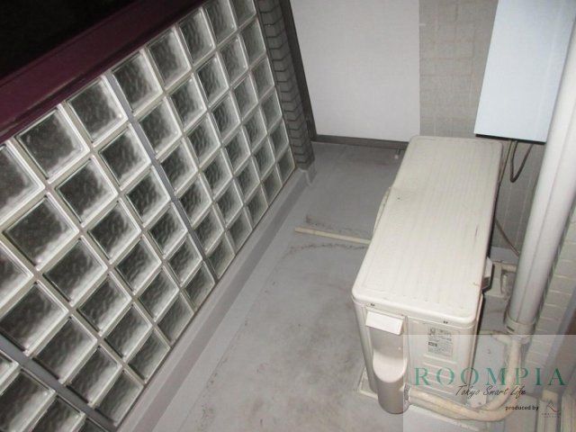 都営大江戸線 落合南長崎駅 徒歩3分 8階建 築28年の内装写真