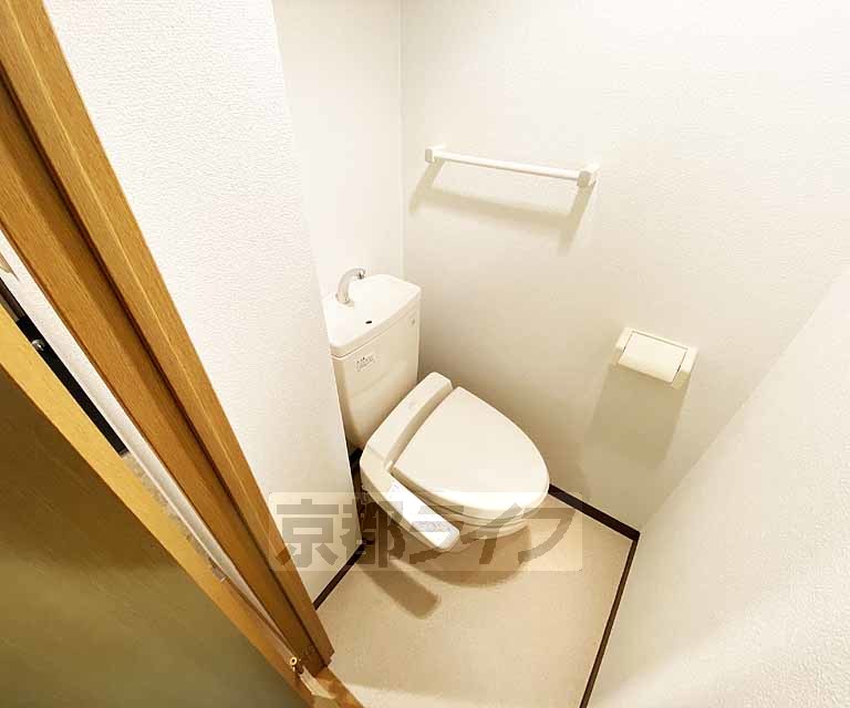 エステムコート京都烏丸IIのトイレ写真