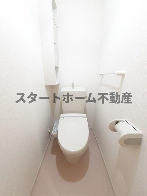 トイレ　清潔感のあるトイレです