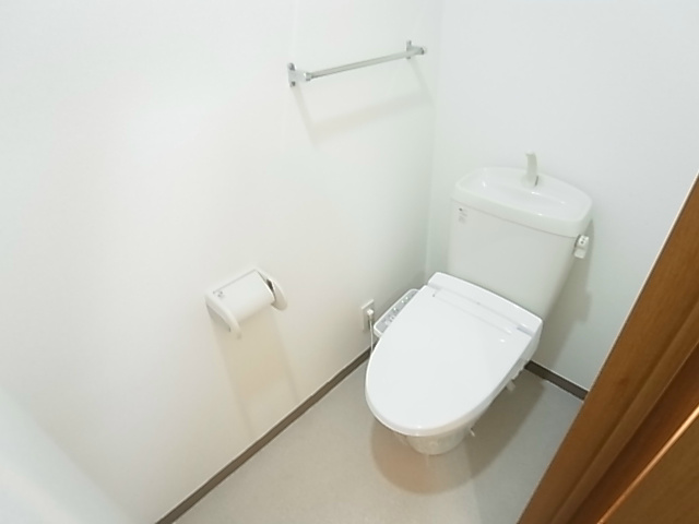 カーサ松戸のトイレ写真