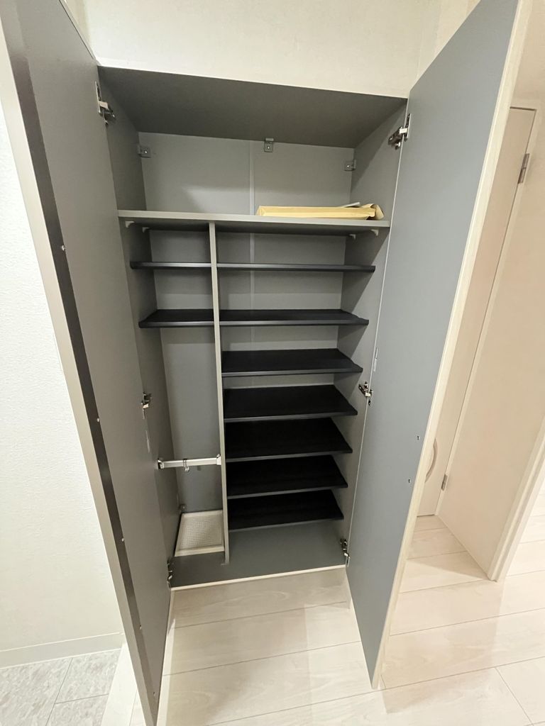 収納　靴箱も広めです