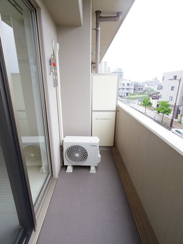 バルコニー　※同仕様写真です