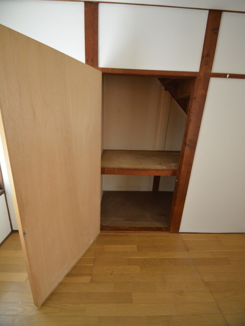 白鳩荘B棟の内装写真