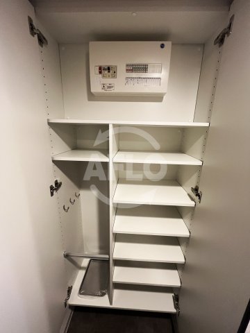 収納　コンフォリア・リヴ博労町一丁目Q　シューズボックス