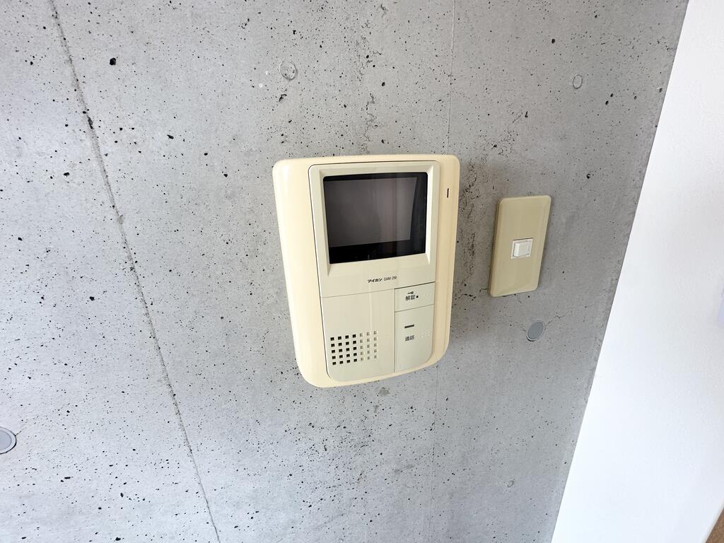 セキュリティ　※写真は別部屋です