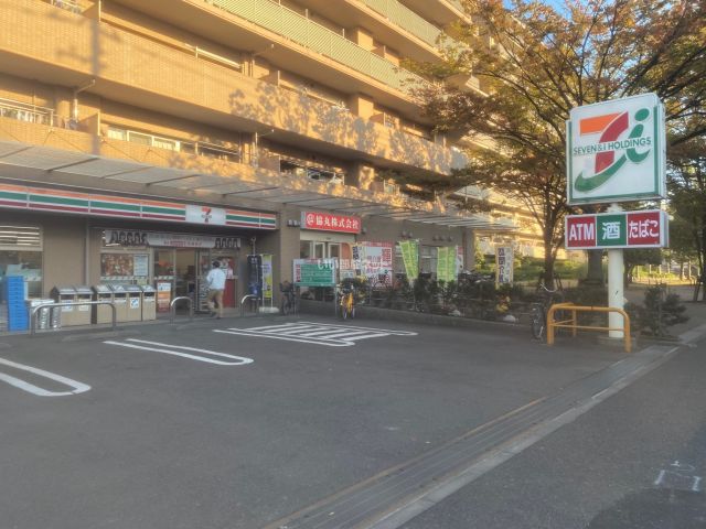 コンビニ　セブンイレブン 横浜平安町２丁目店（コンビニ）まで1408m