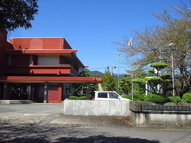 役所　吉野ヶ里町役場　東背振庁舎（役所）まで1900m