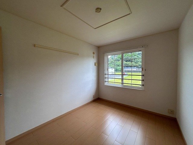 パインブライトIIBの内装写真
