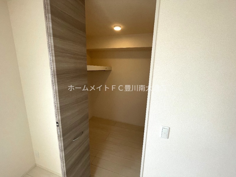 収納　同型別部屋写真（反転）