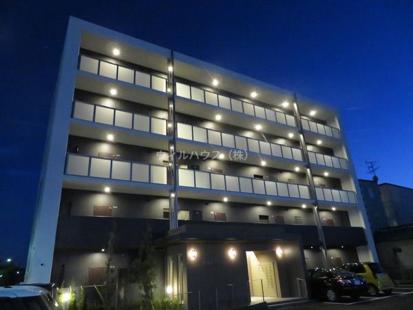 建物外観　建築中です！
