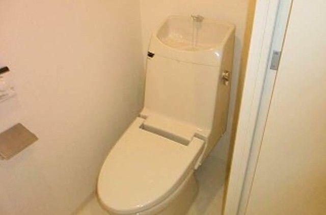 トイレ　別部屋の参考写真です