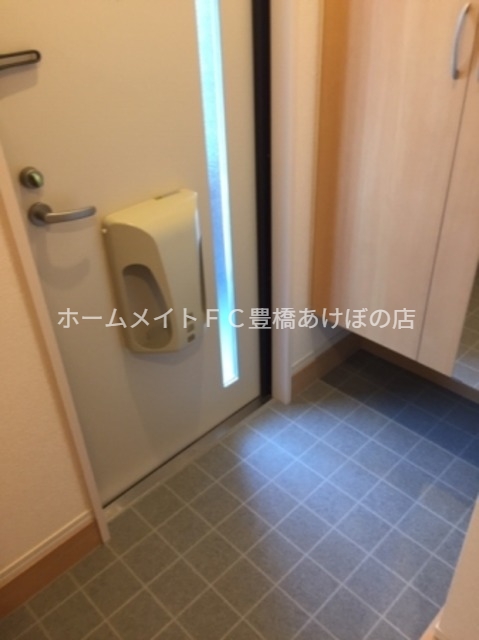 昴イースト 参の玄関写真