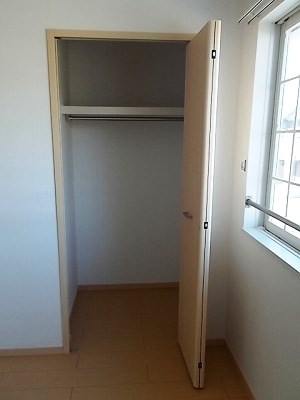 収納　お問合せは048-772-8202