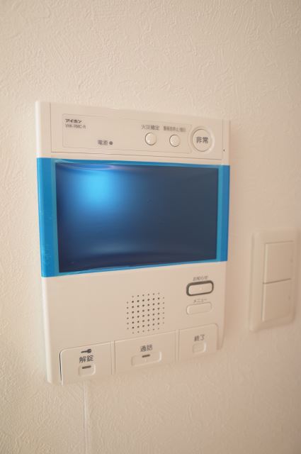 セキュリティ　モニタ付インターホン