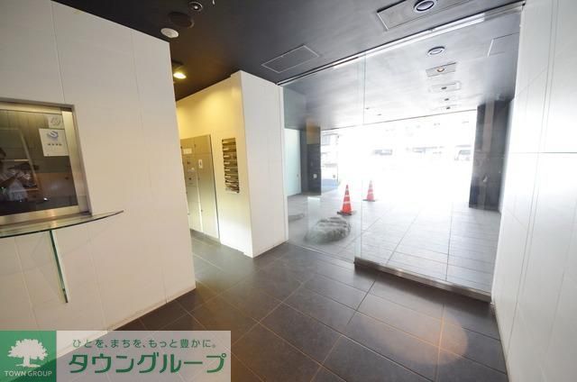エントランス　エントランス