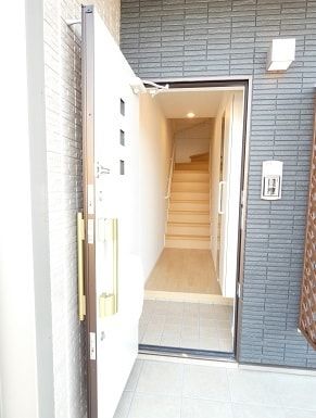 ベル モーズ Iの玄関写真