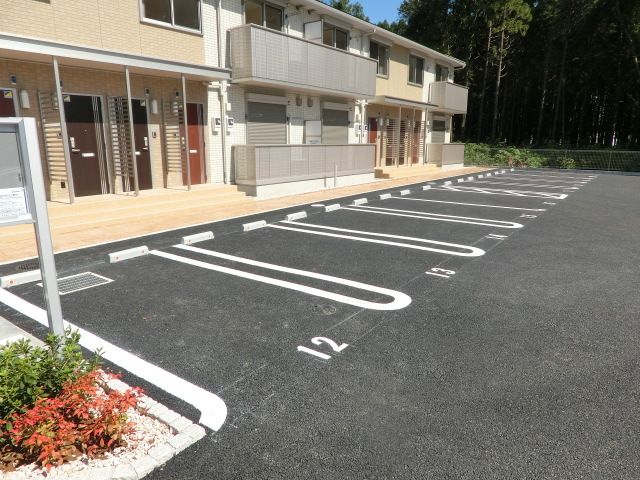 駐車場　広々駐車場！