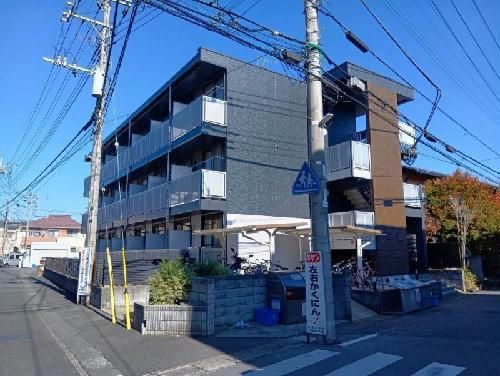 レオパレスイエルバの外観写真