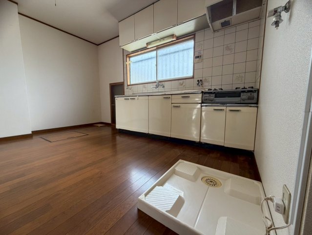 大和高田市南今里町戸建のキッチン写真