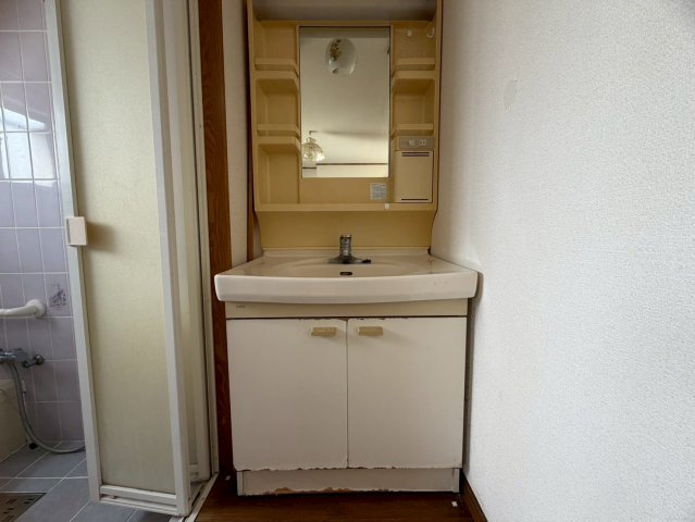 大和高田市南今里町戸建の内装写真