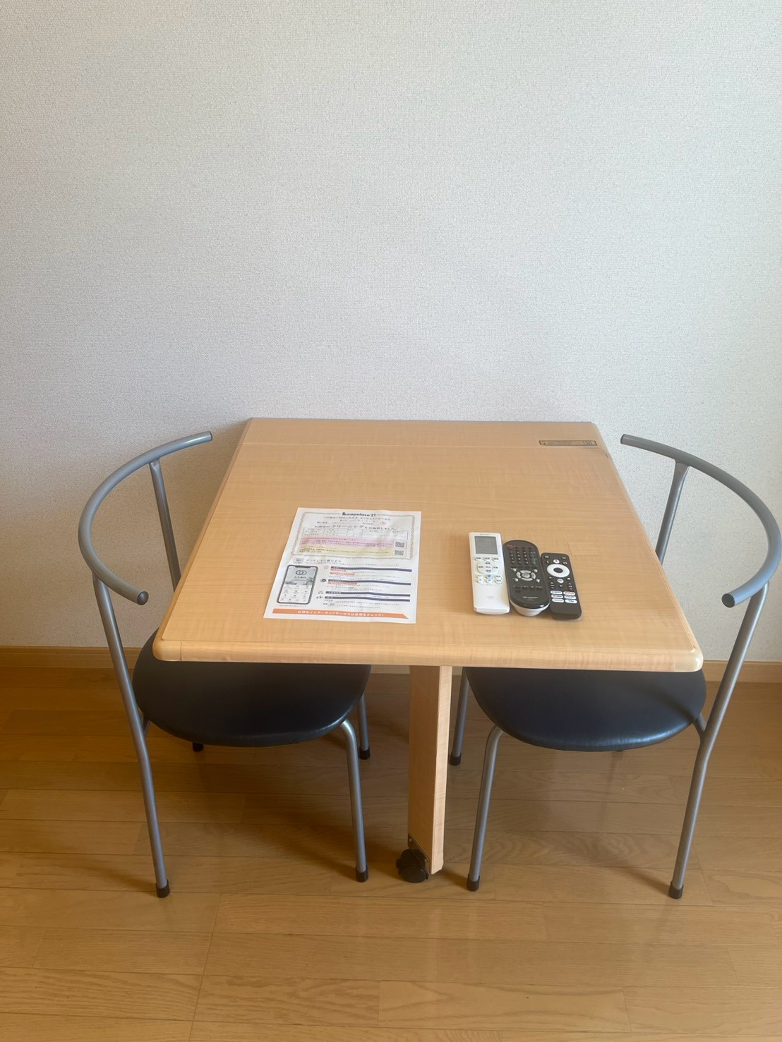 その他部屋・スペース　テーブルセット