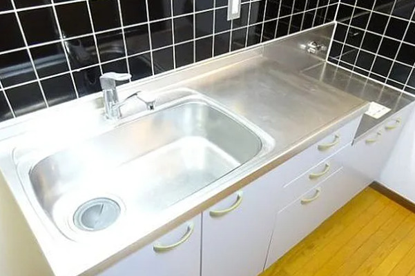 キッチン　別部屋の画像を使用しております。