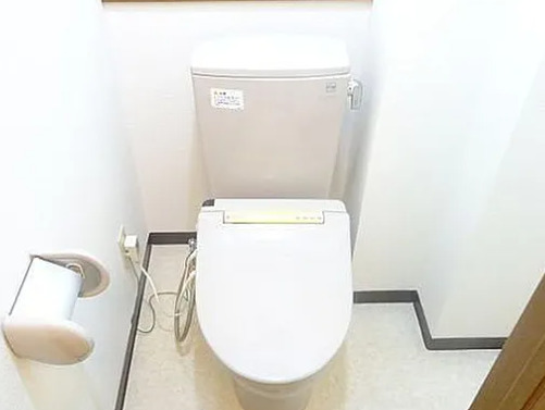 トイレ　別部屋の画像を使用しております。