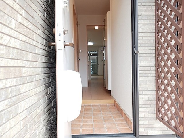玄関　収納もある玄関です
