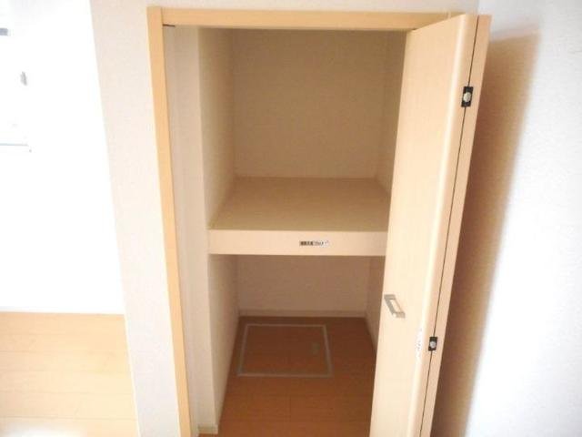 収納　たっぷりとした収納スペースです