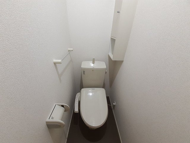 トイレ　清潔感のあるトイレです
