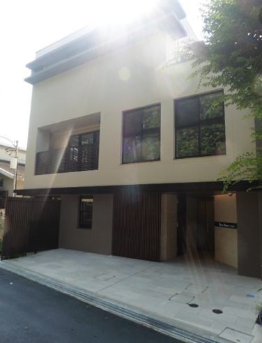 建物外観　★《見学予約受け付け中》設備充実のハイグレード賃貸マンショ