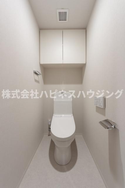 トイレ　※写真は同タイプ住戸です。