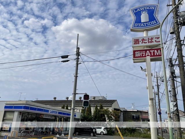 コンビニ　ローソン 川口青木三丁目店（コンビニ）まで1382m