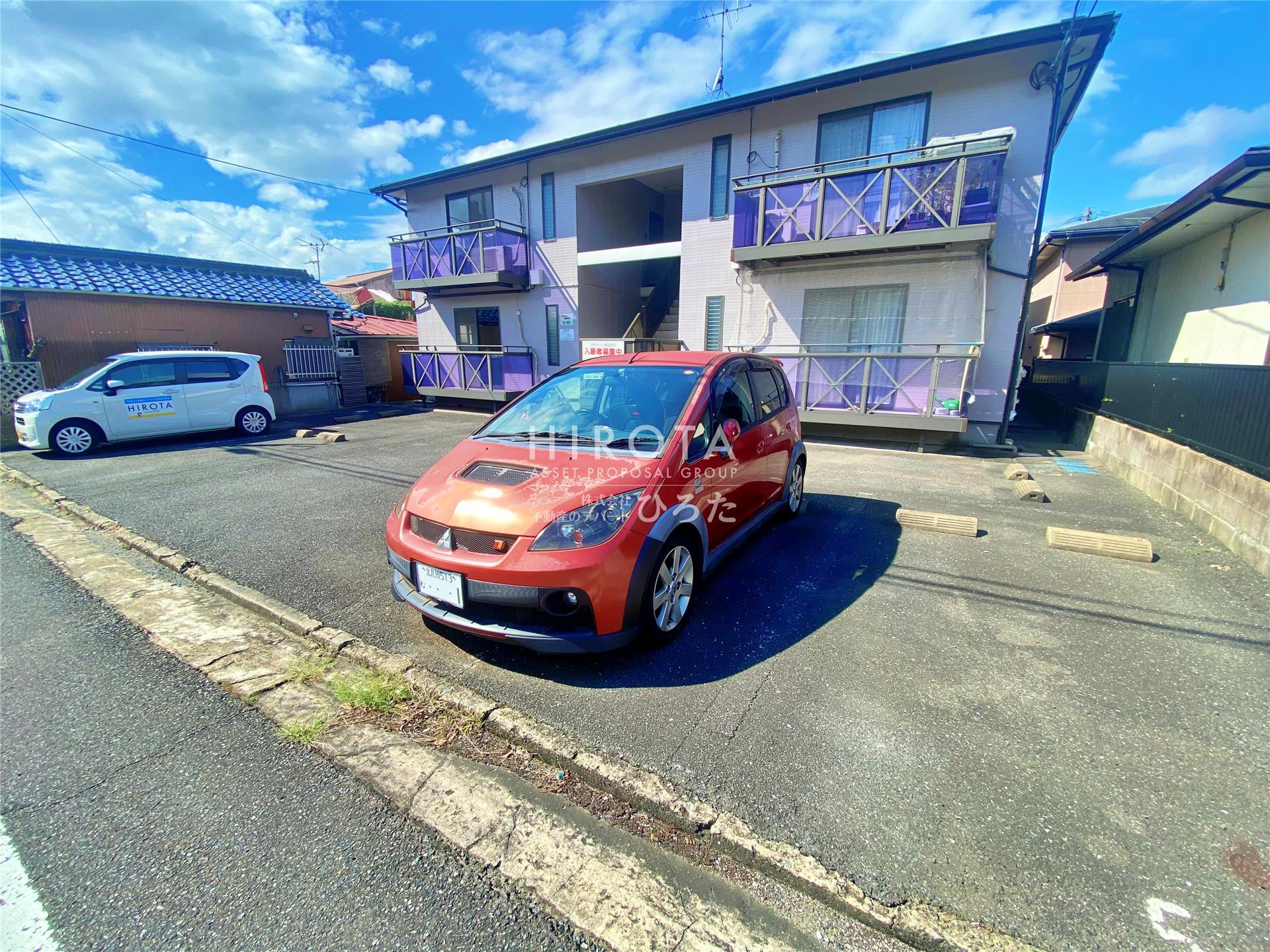 プチメゾン清田町IIの駐車場