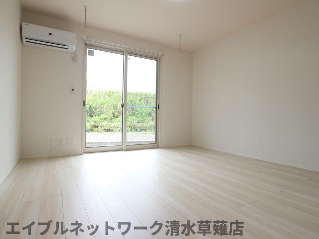 居室・リビング　使いやすい居間です