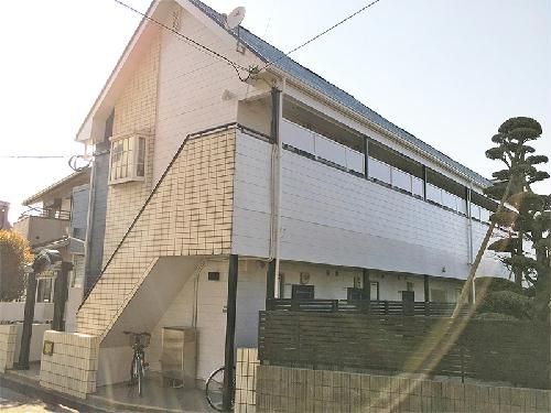 福岡市博多区井相田のアパートの建物外観