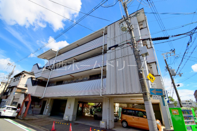 守口市東光町のマンションの建物外観