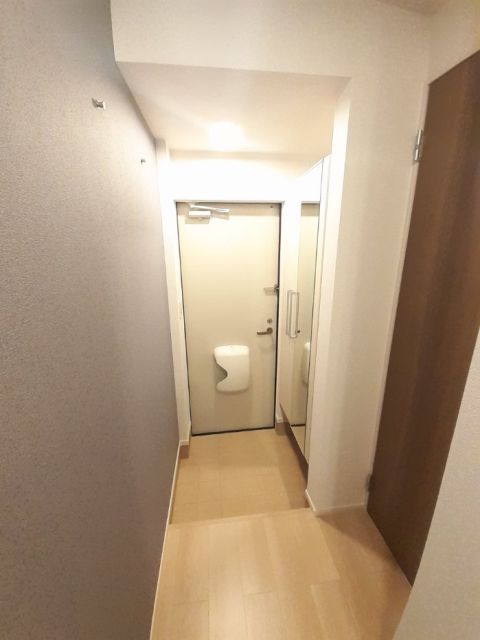 【アクアプラ浅江６　Iの玄関】