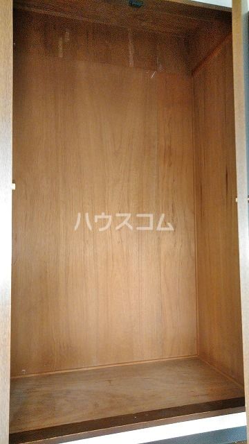 【岩倉市下本町のマンションの収納】