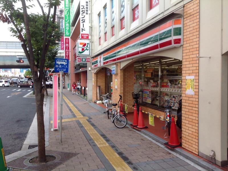 【広島市南区松川町のマンションのコンビニ】