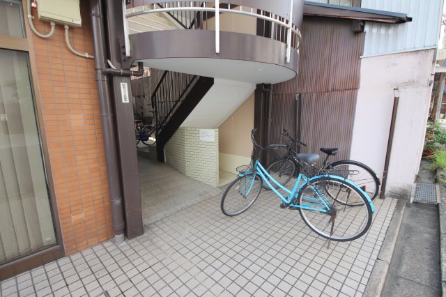 コーポ諏訪柳町の外観写真