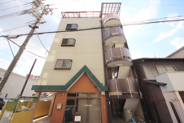 コーポ諏訪柳町の外観写真